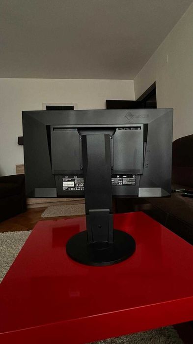 Monitor EIZO FlexScan 24 inch made in Japan