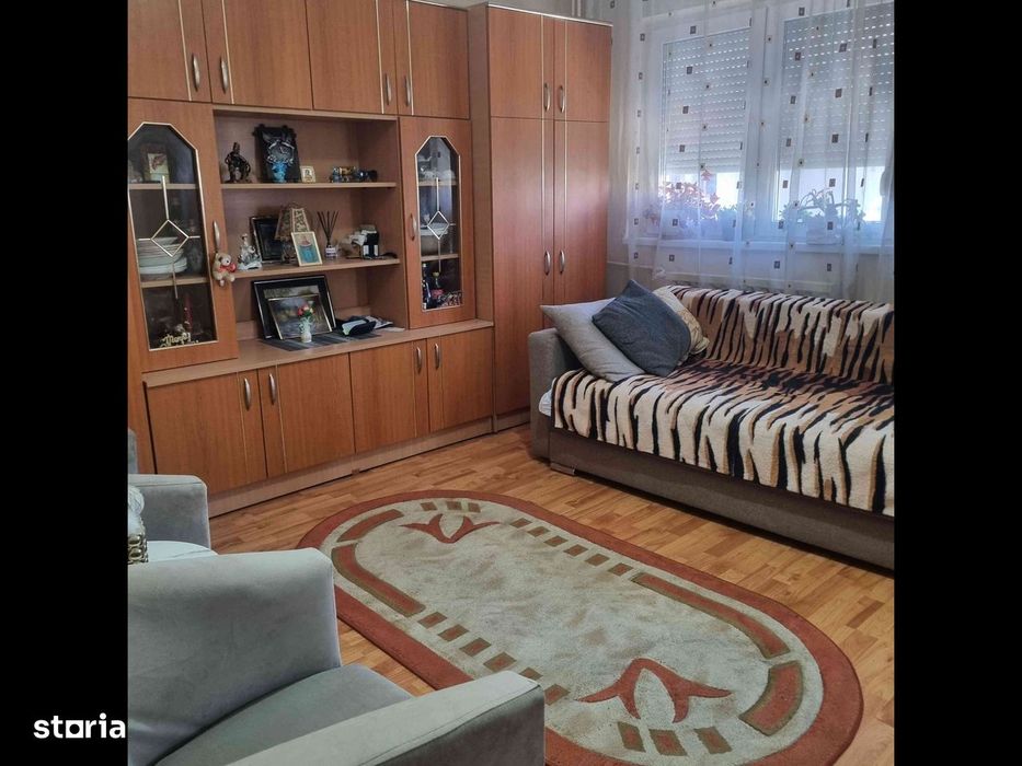 Garsoniera D, et ,3 Milcovului, mobilatăși utilată — fotografia 1