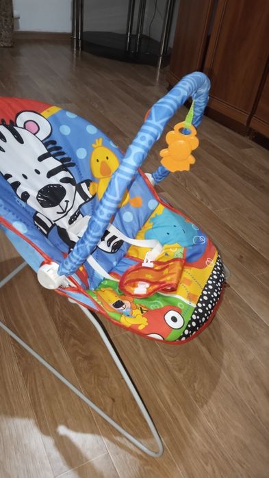 Продам шезлонг детский