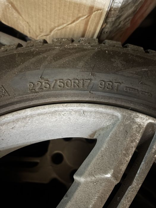 Продам диски с зимней резиной