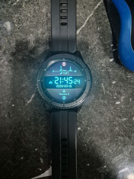 Продам смарт часы Samsung s3