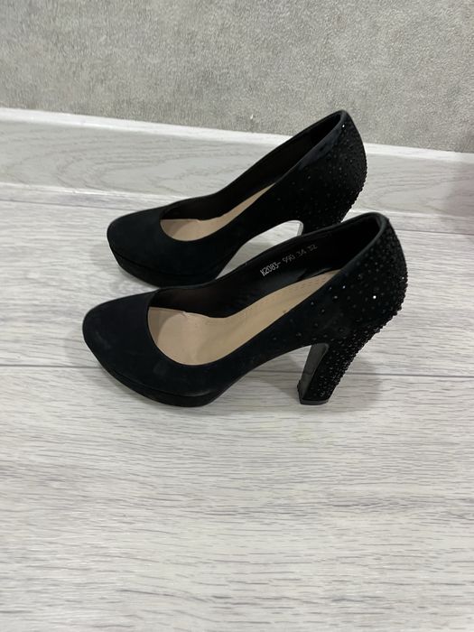 Продам туфли ,размер 34