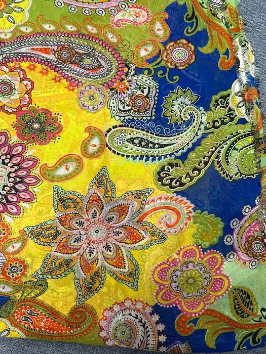 Ткань  шифон  на платье/ юбку