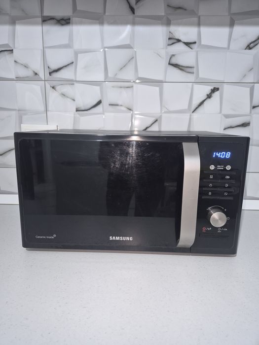 Cuptor microunde Samsung