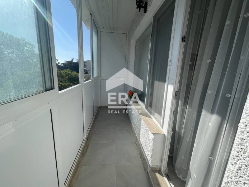 Продава се Двустаен апартамент в Варна, Чайка - 60 кв.м за 3000 €/кв.м - Снимка #3