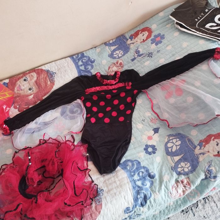 Костюм для занятий гимнастикой