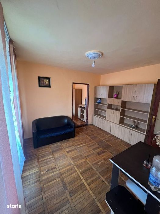 Apartament 2 camere, 35 mp, zona Valea Rosie