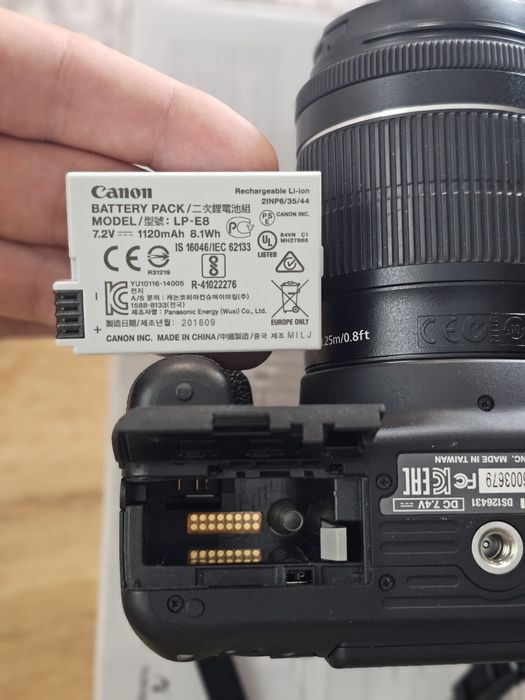 Canon eos 700D  НОВ