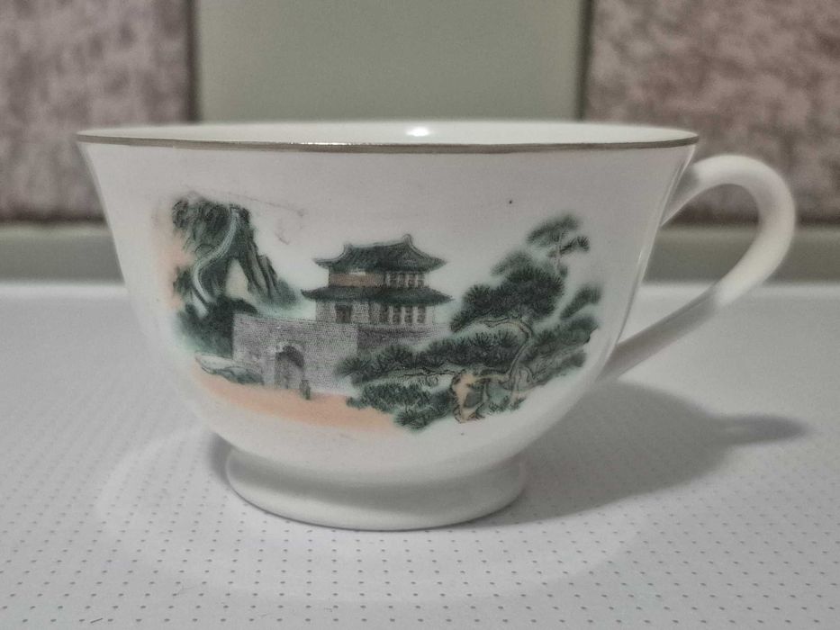 Новый чайный сервис из фарфора