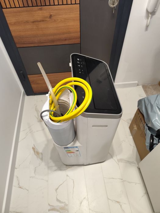Мобилен климатик BOSCH Cool 4000 – 9000 BTU, A+, като нов, с гаранция