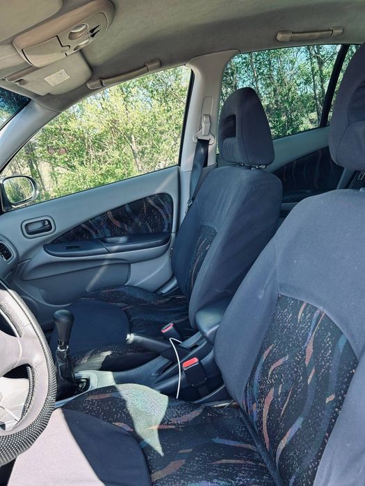 Nissan Almera 2000 год
