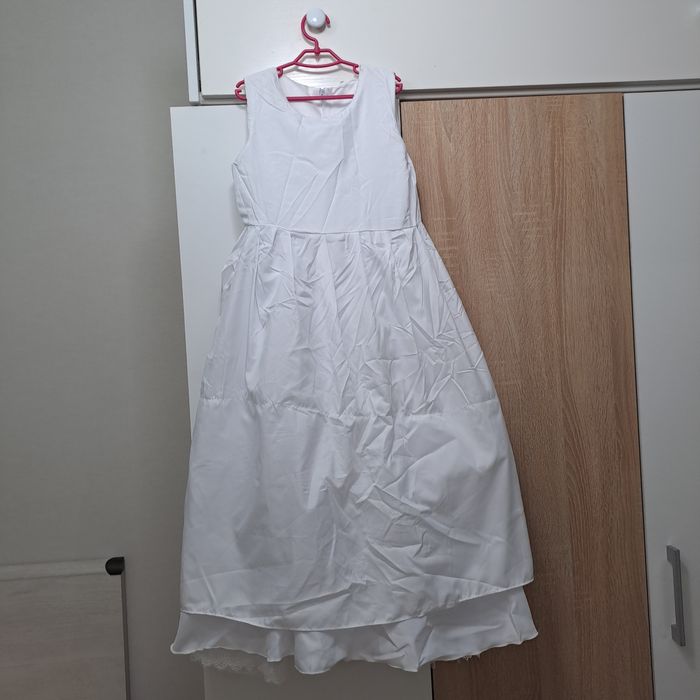 Продам платье белое