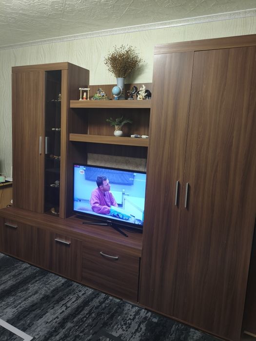 Продам стенку 70000