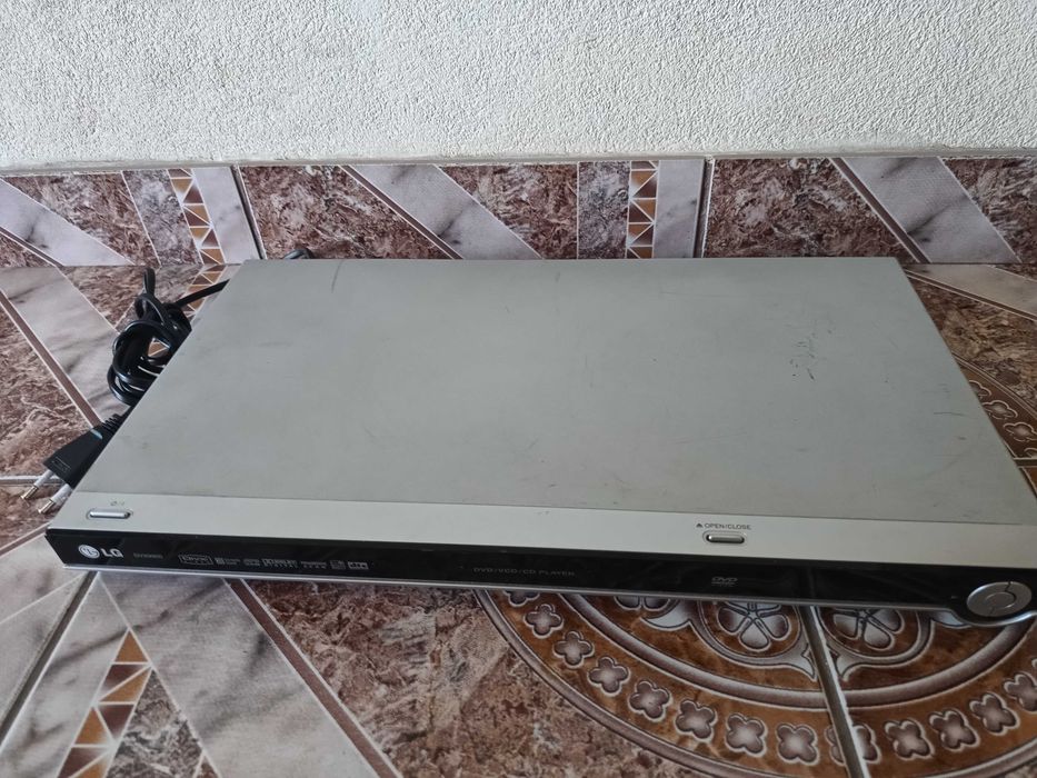 2 Dvd- player marca LG