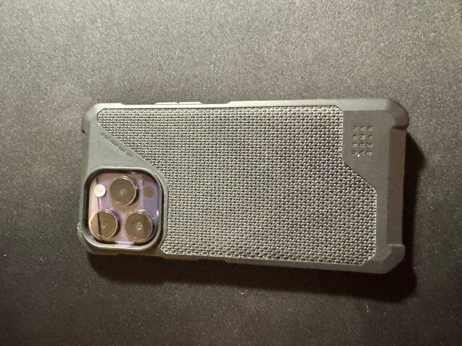 iPhone 14 Pro Max 128GB Deep Purple + оригинален калъф UAG