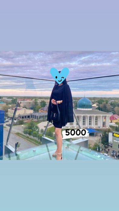 Продам женские платья