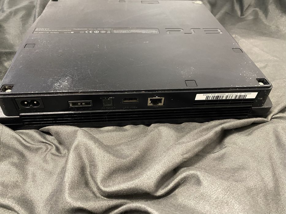 Vand PS3 pret negociabil