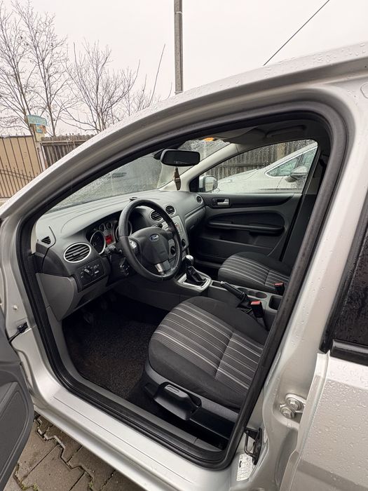 Ford Focus facelift– 1.6 Benzină – 116CP – Euro 5
