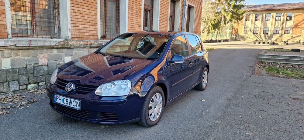 Volkswagen golf 5 1.6 benzina M.P.I