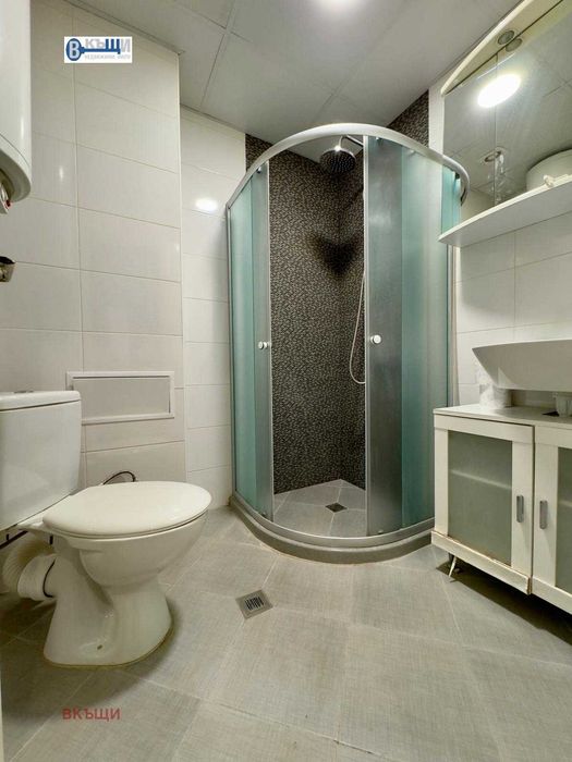 Продава се Двустаен апартамент в Велико Търново, Бузлуджа - 63 кв.м за 1810 €/кв.м - Снимка #11