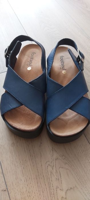 Sandale piele naturala marimea 39(25cm)