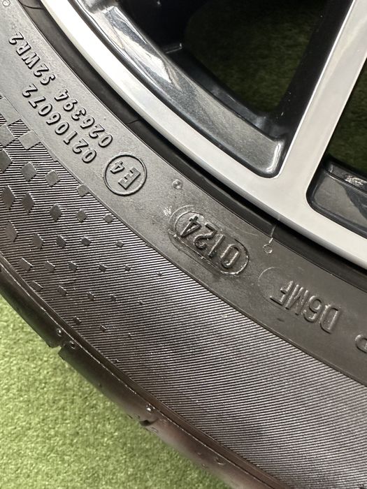 Jante Originale si Noi pentru AUDI Q8/SQ8 R 22 echipare vara