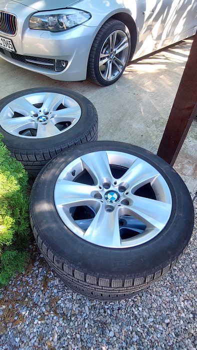 Jante Bmw Oem r17 echipate cu anvelope de iarna Pirelli!