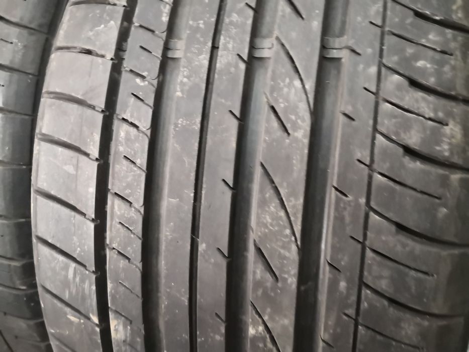 255 40 19 цола гуми като нови dot 23