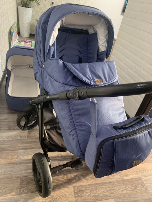 Продам коляску Adamex Reggio 2 в 1