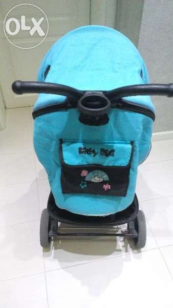 Продавам бебешка количка.