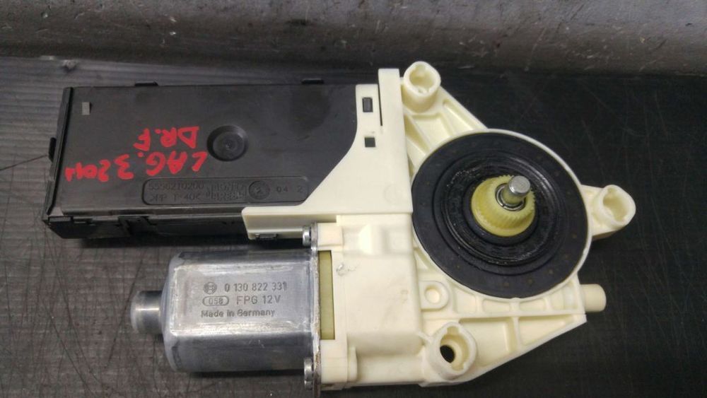 Motoras macara dreapta fata renault laguna 3 bt0 1 978408100 807300002r 978410103 0130822331