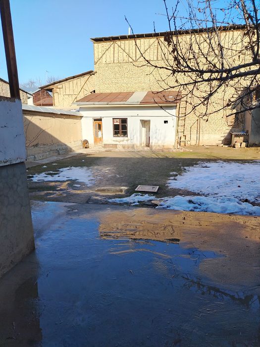 Урикзорда 3 сотик сотилади