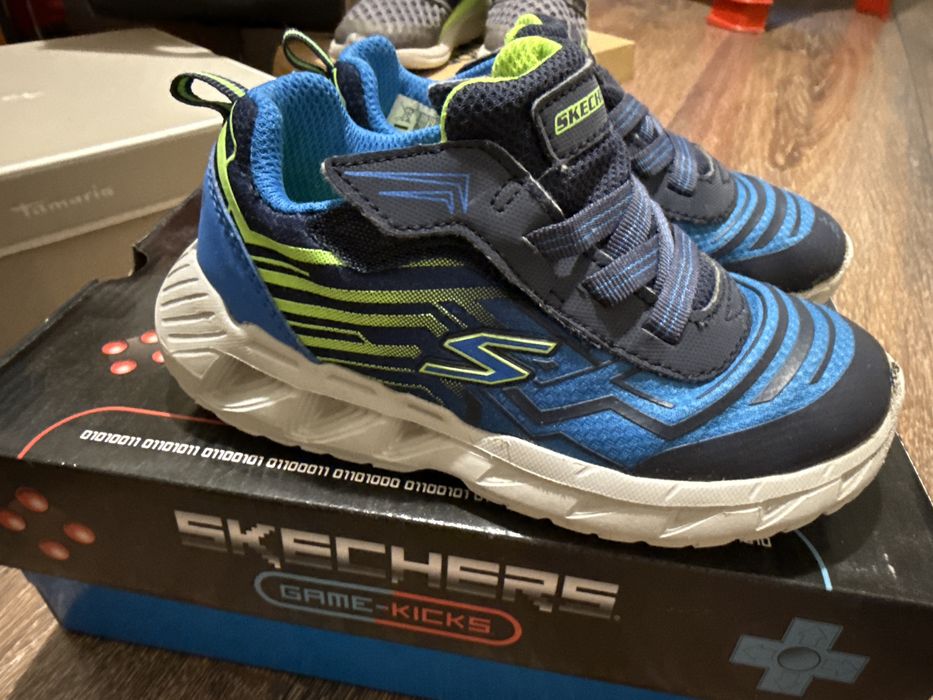 Маратонки Skechers ,размер 26