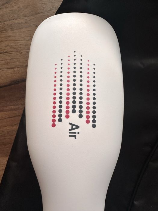 Фен-расческа Rowenta