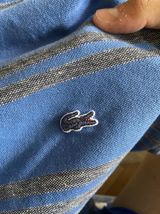 Tricou Lacoste.