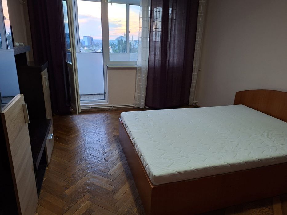 Direct proprietar – Apartament 2 camere decomandat,  Podu Ros.