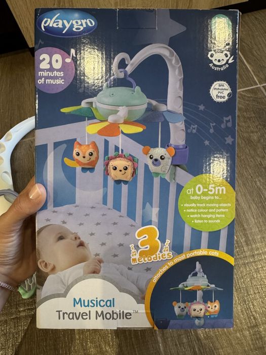 Бебешка музикална играчка/въртележка