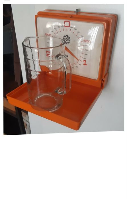 Весы настенные Германия