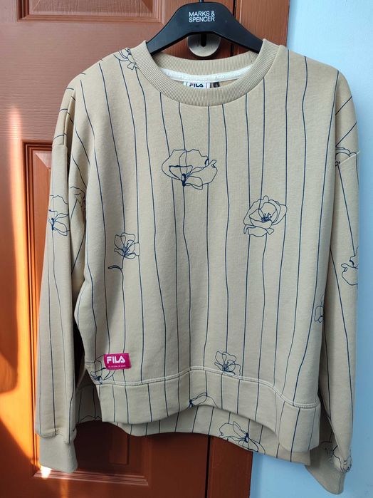 Дамски блузи в отлично състояние.