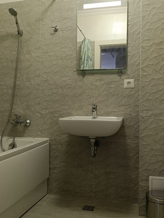 Apartament 3 camere+loc de parcare propriu, Mrs Village ,zona Cartier Albert