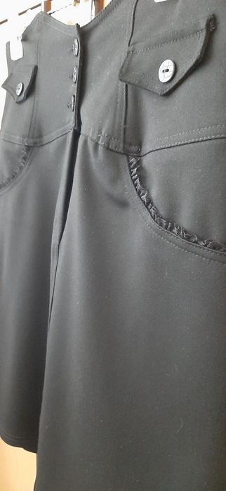 Черна елегантна пола