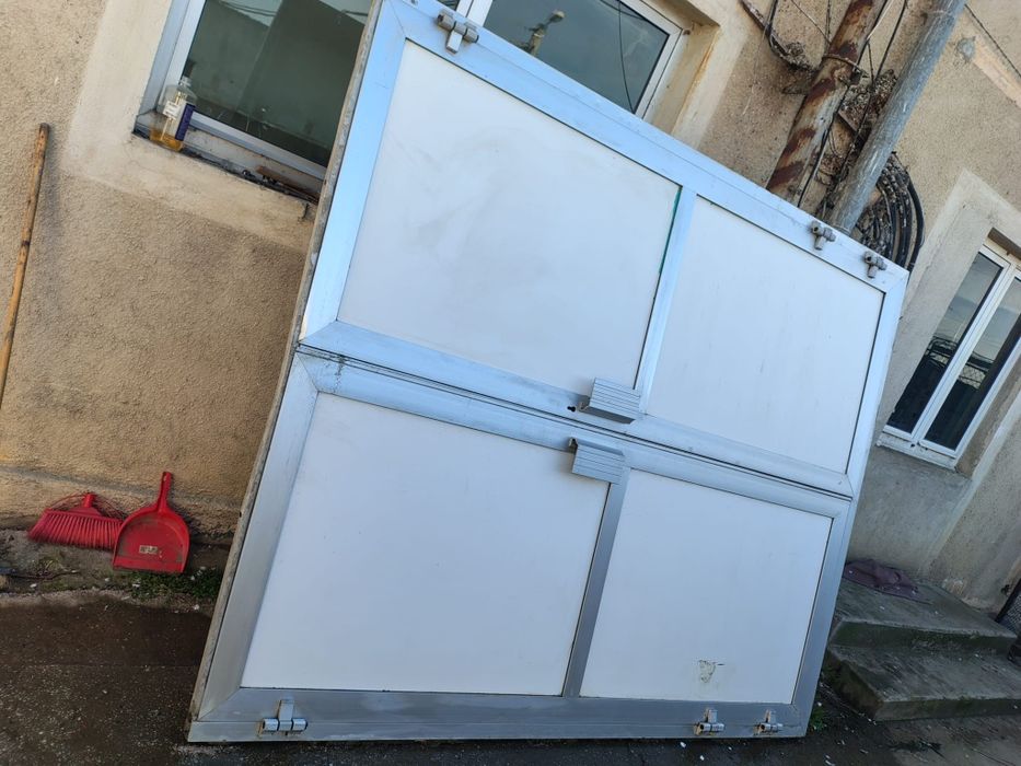 Poartă din aluminiu