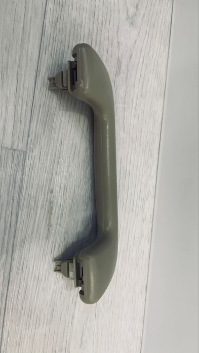 Прадо багажник ручка