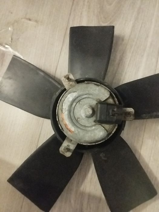 Продам вентелятор основной и ручки