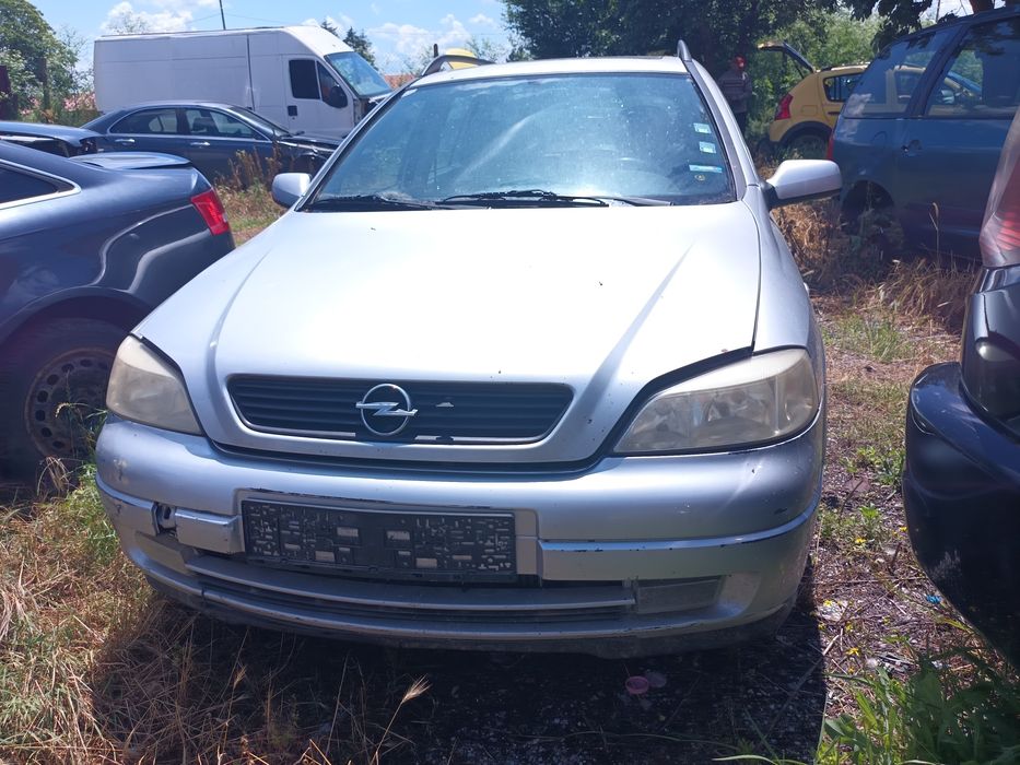 Продавам opel astra g комби на части 1.7 дизел