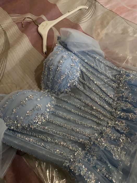 Дизайнерска бална рокля