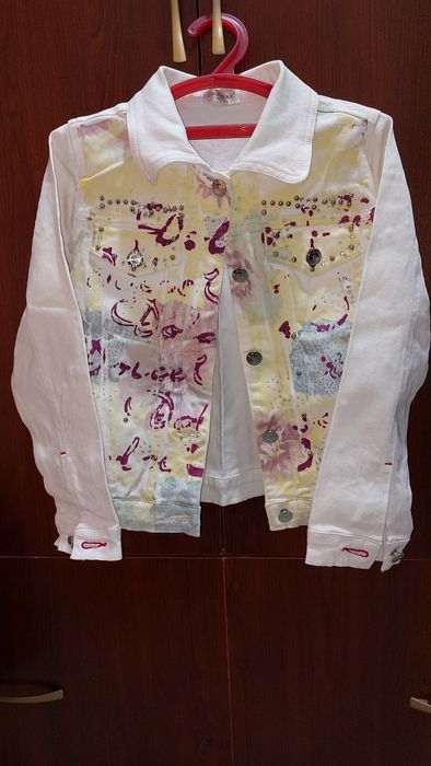 Джинсовая куртка на девочку