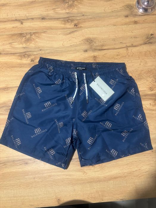 Къси гащи баленсиага