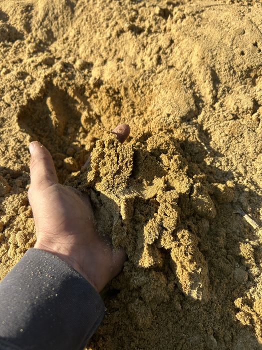 Pamant, piatra sparta, nisip, balastru