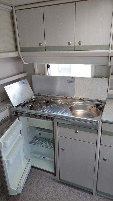 Rulota KNAUS cu panou solar si acumulator -avem 15 rulote de vanzare